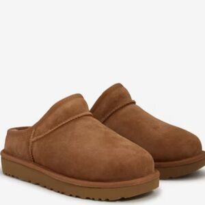 Ugg classic slipper bootie new in box - youth size 5